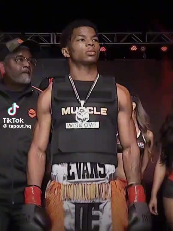 @Whiteboi4BlackPower 👊🏿