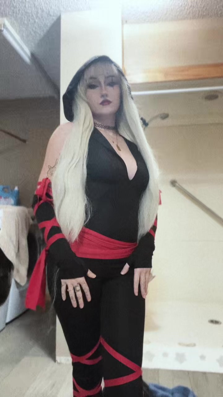 @Mamabearcosplays