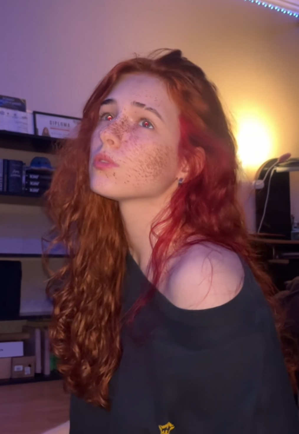 @Julvixia