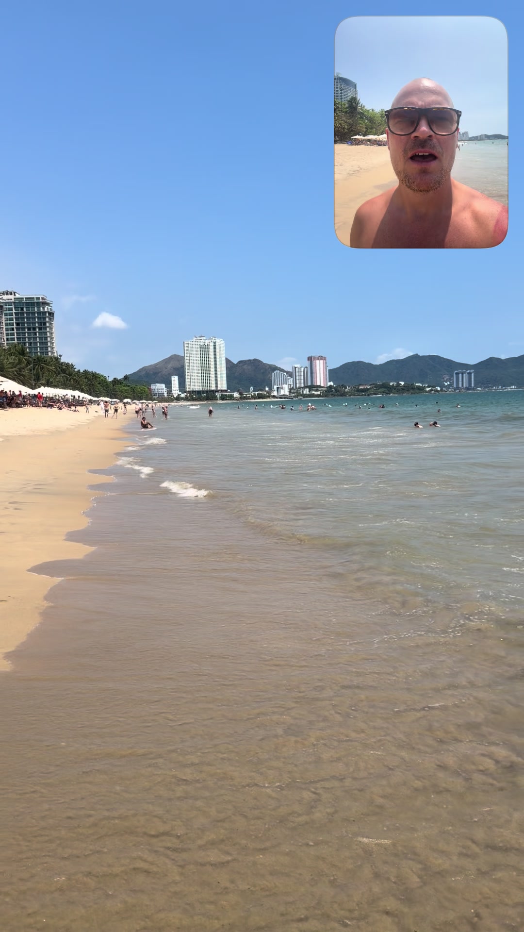 @Family Traveling the World