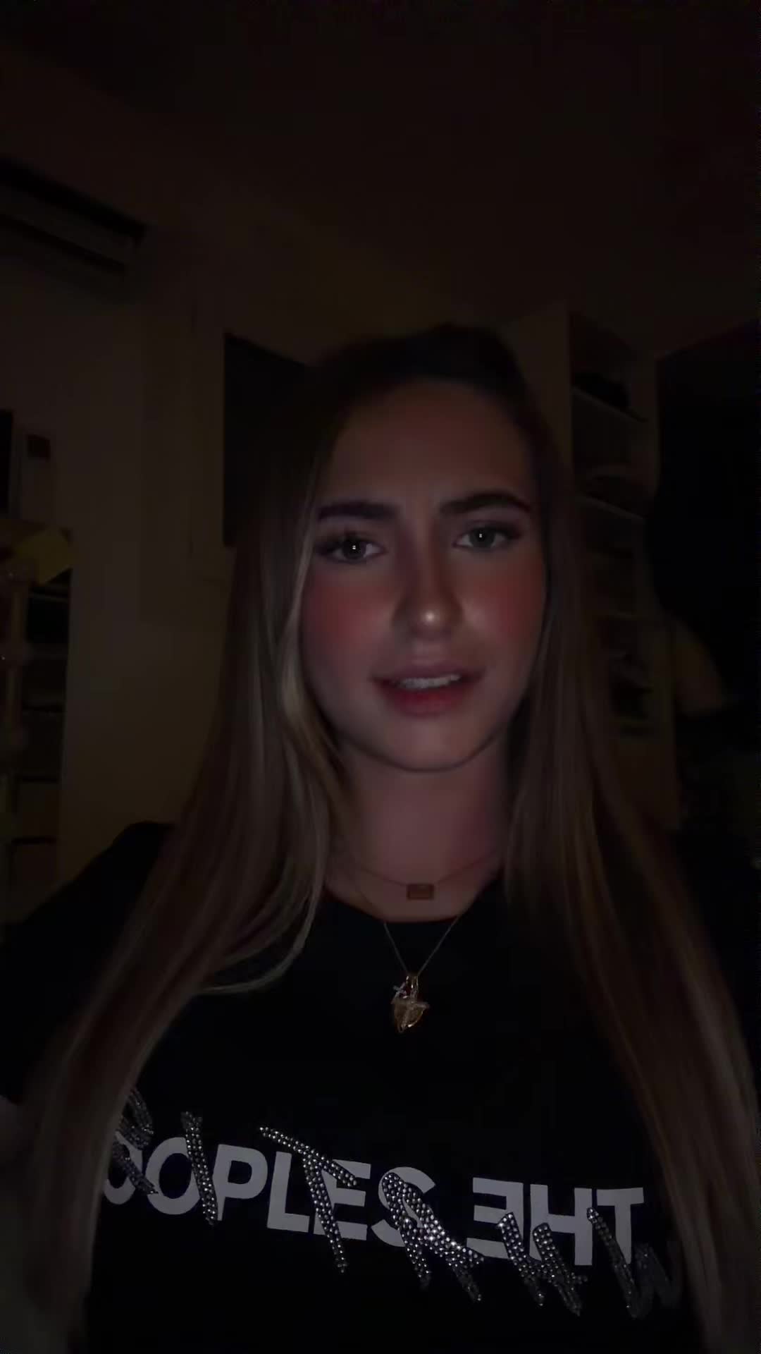 @eleanaa🍒