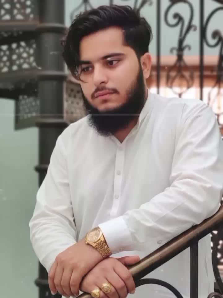 @M J