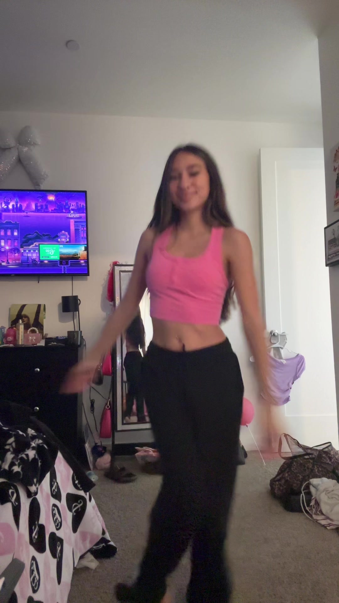 @bella