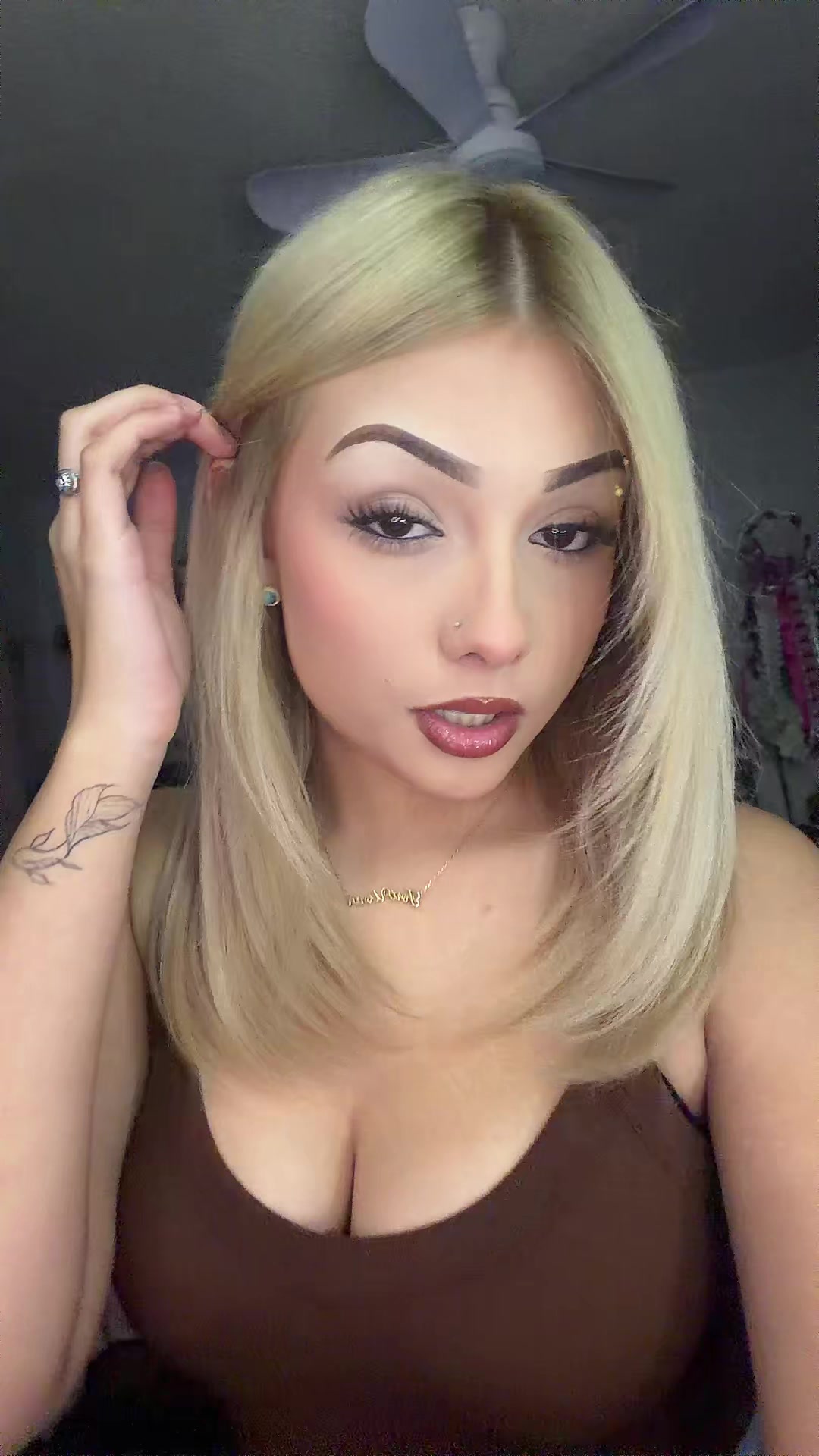 @Emi