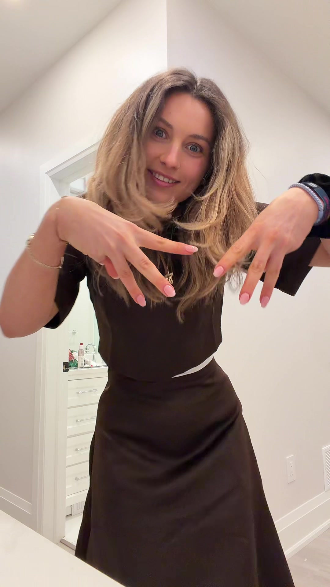 @sixgirlswithnojob