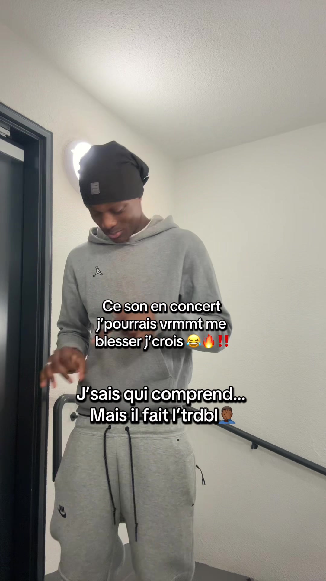 @D.Lo2sv