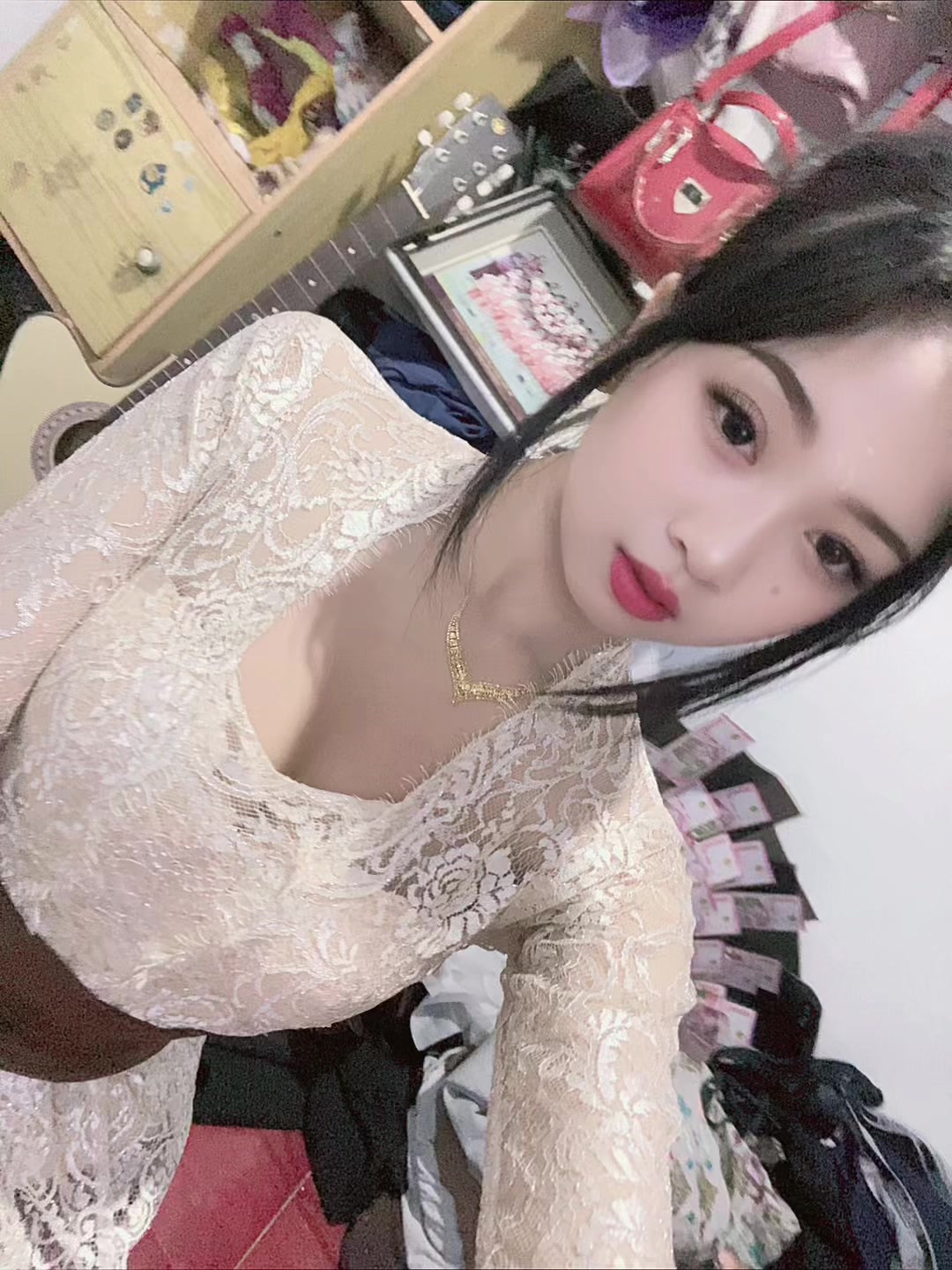 @Urlynnn.