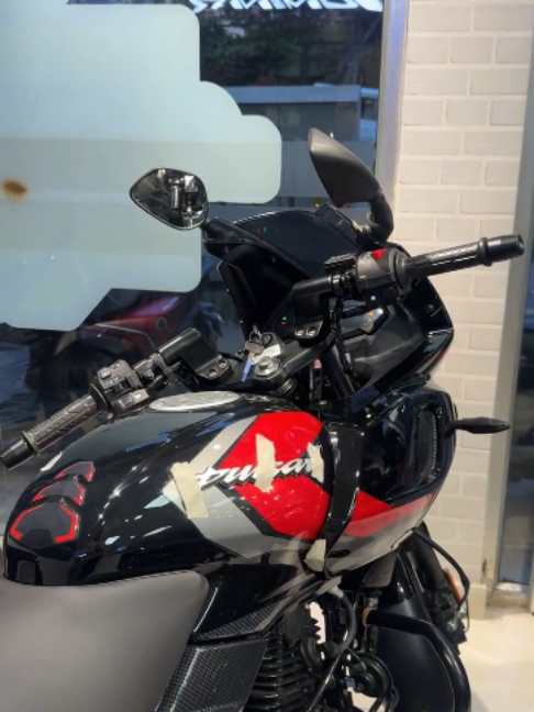 @Bajaj Battisputali