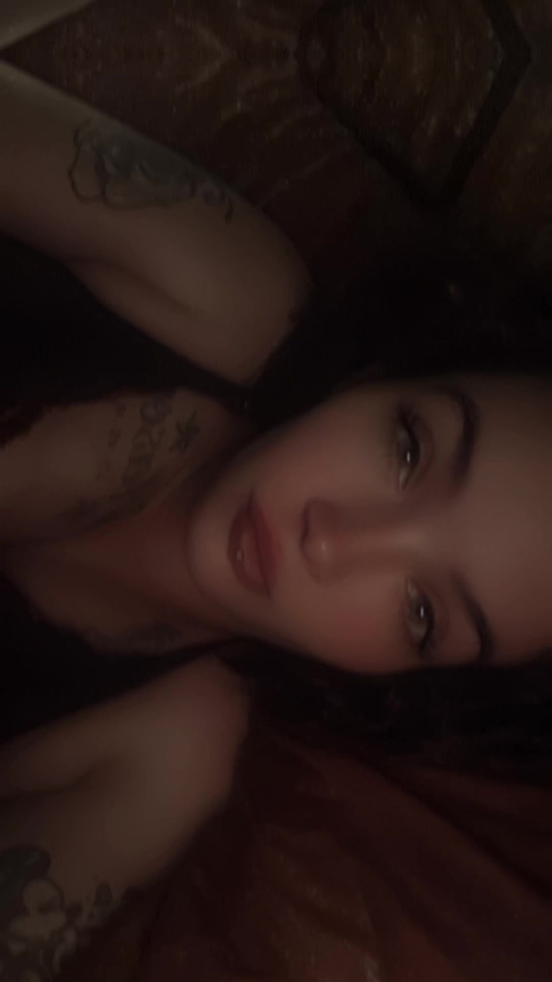 @notyouraveragegyal.xo