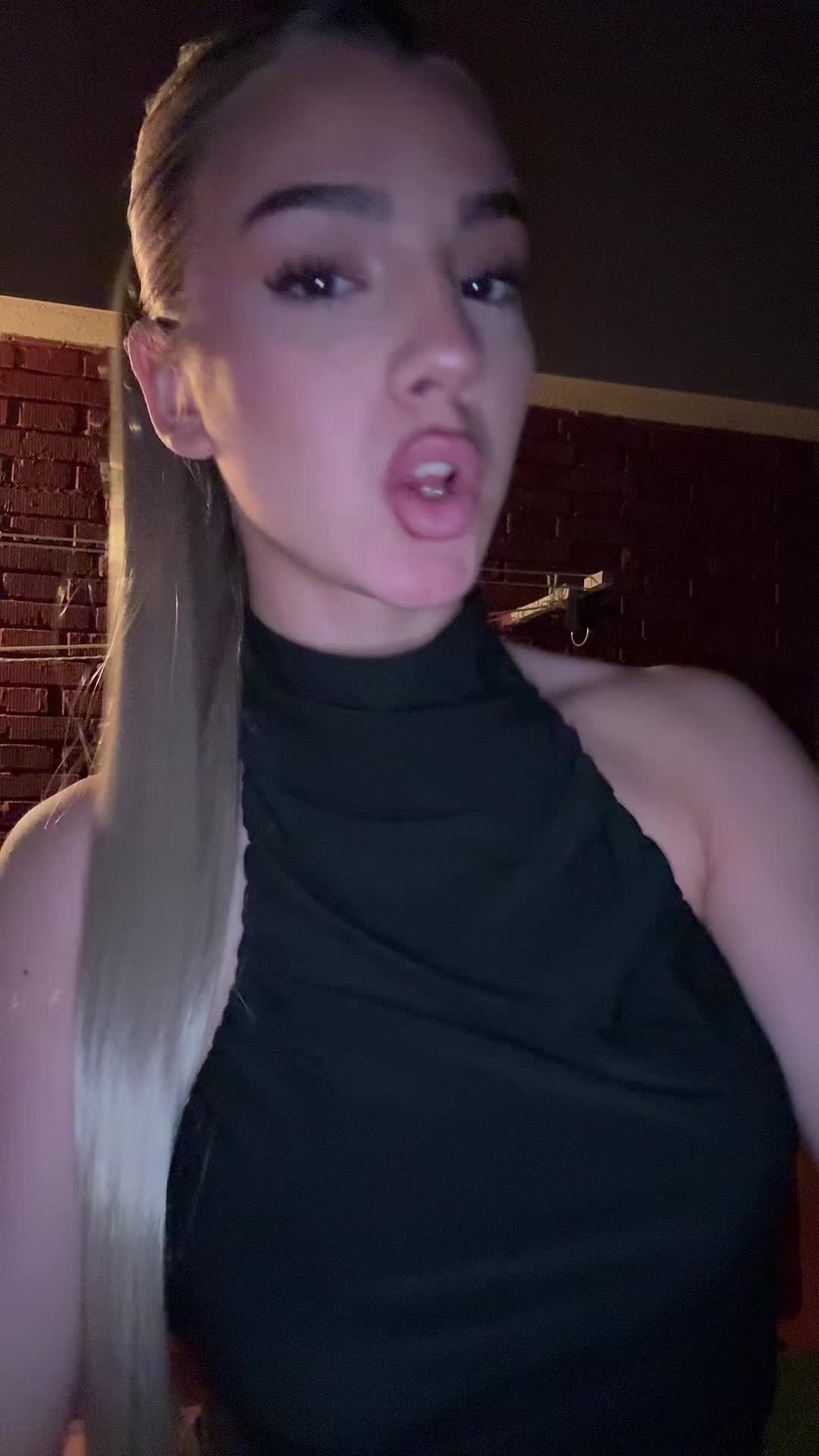 @evitα