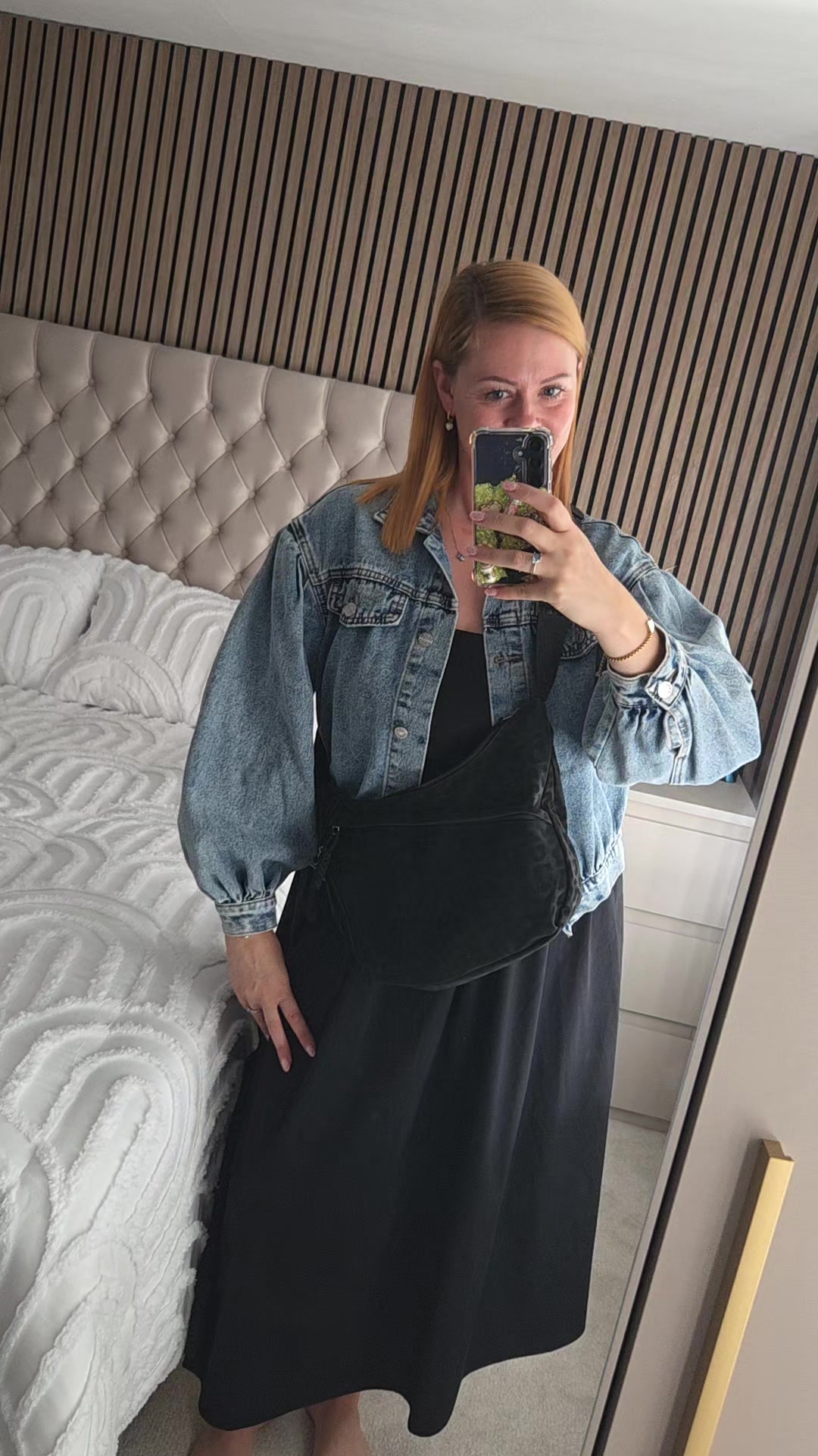 @L U C Y ✨️💋