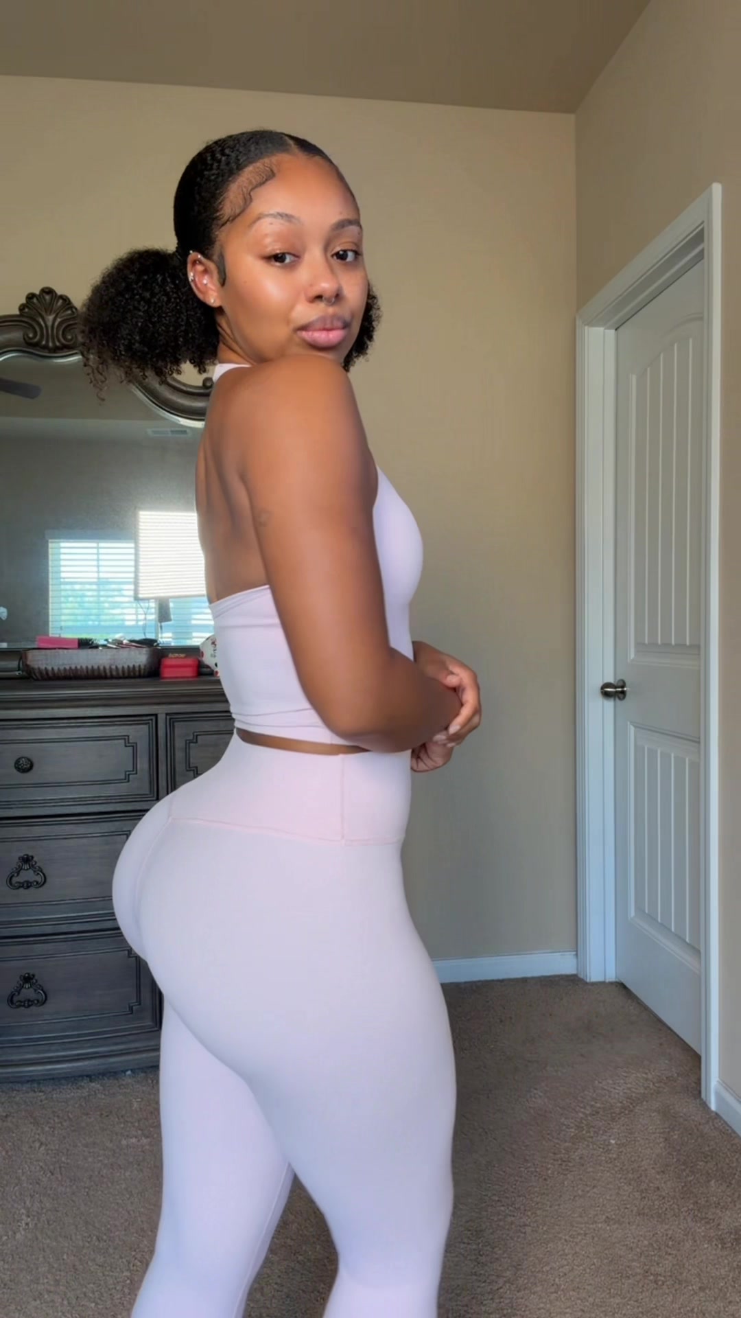 @thealmondxmilk