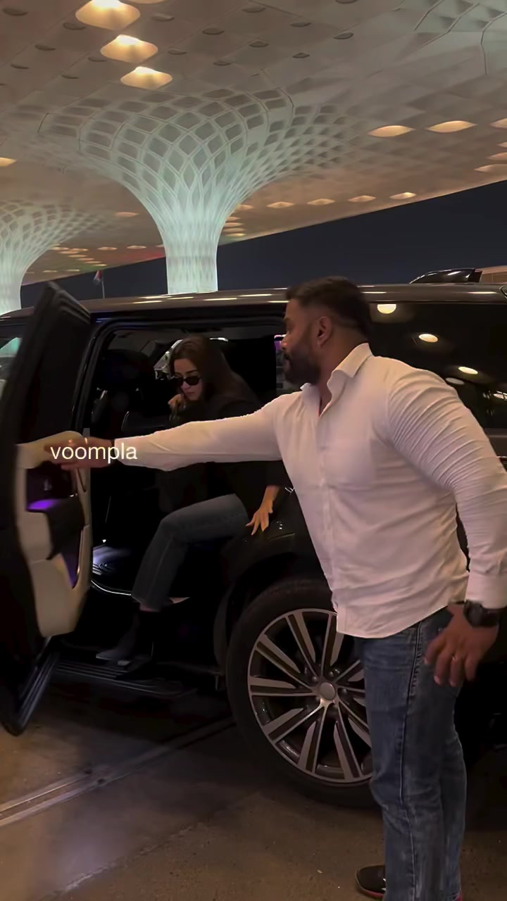 @Boink_bollywood