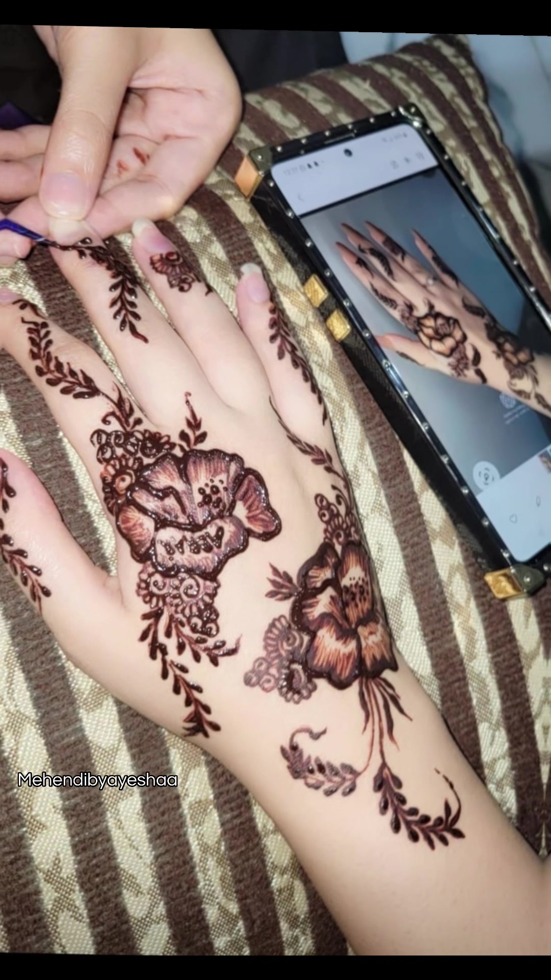 @mehendibyayeshaa
