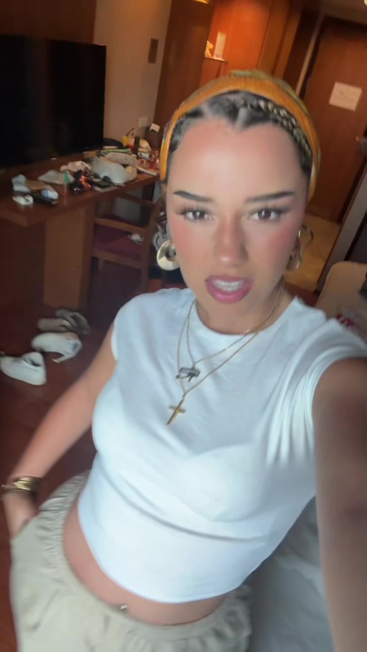 @<3