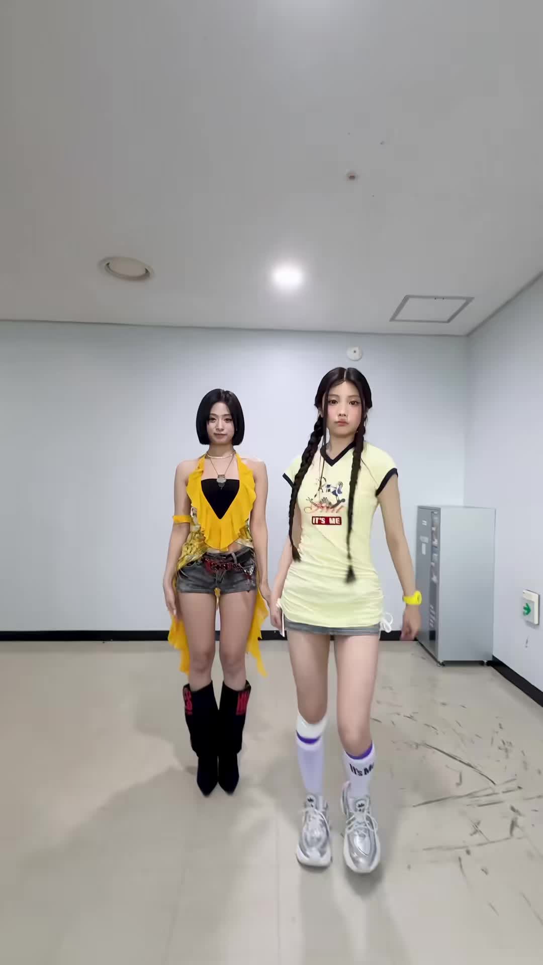 @hyunlix_forever_stay