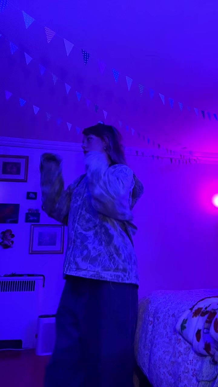 @Liv