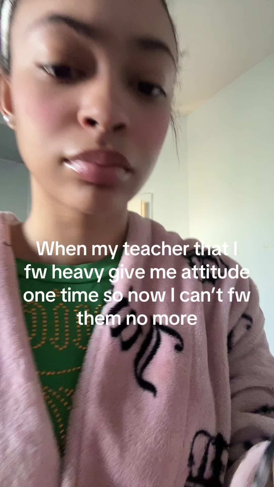 @⃟