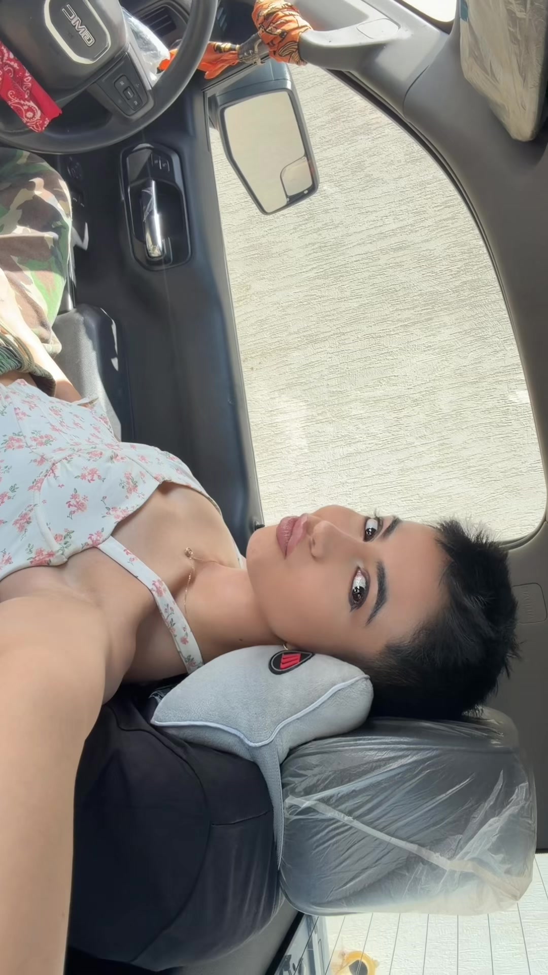 @Mona🧸