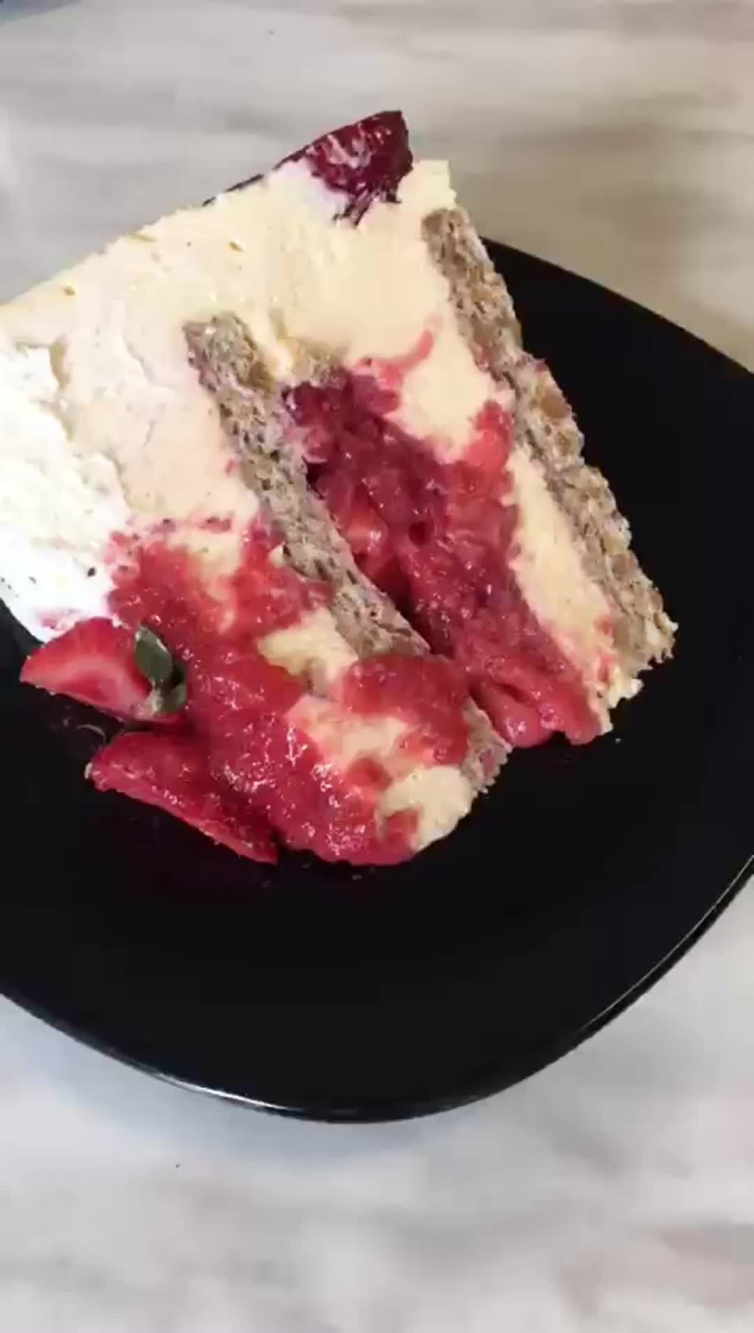 @lacrima_s_cakes_