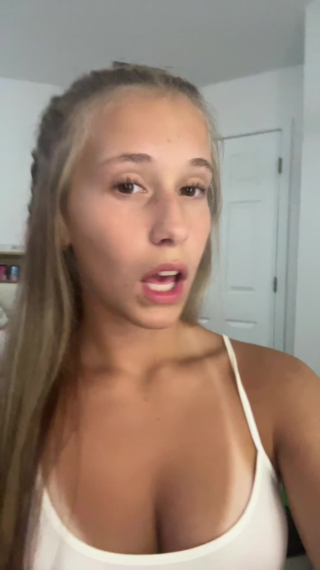 @lily