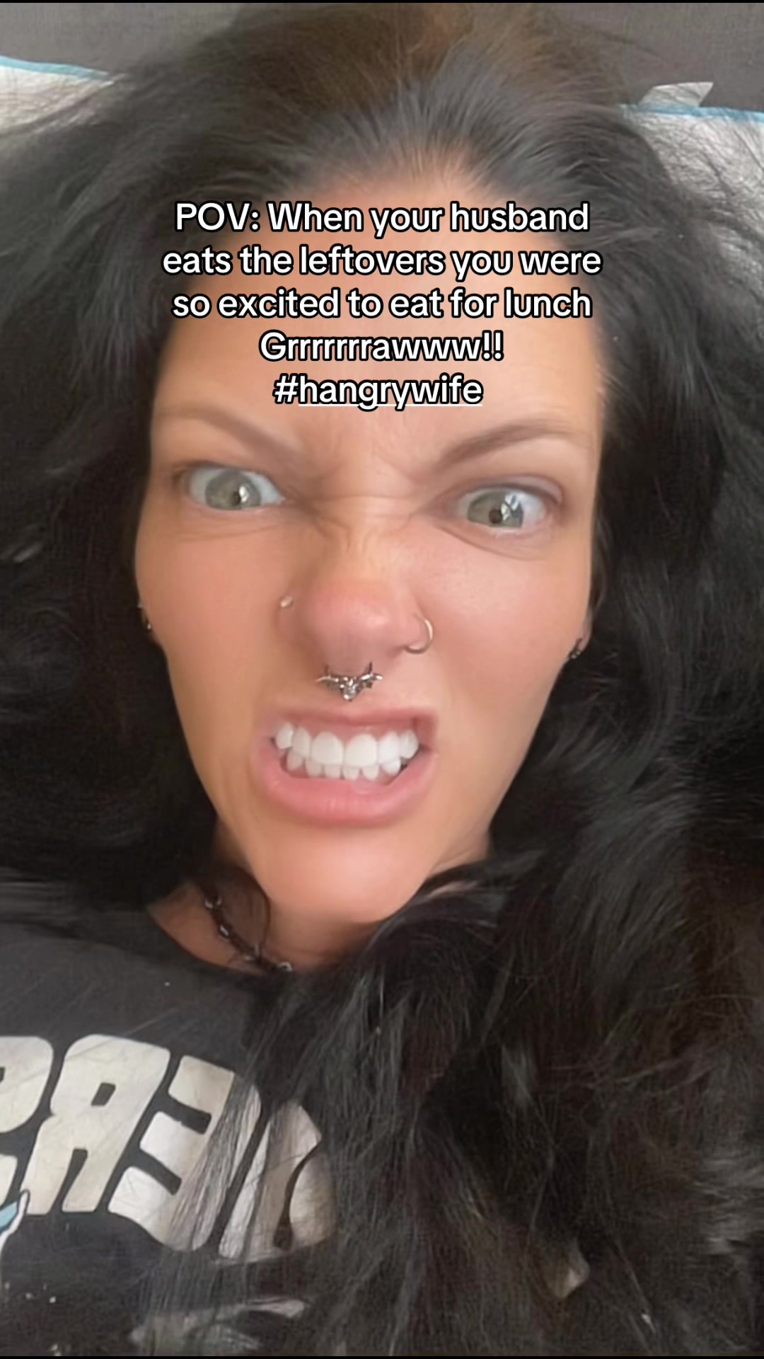 @Smiley_Fang_Girl