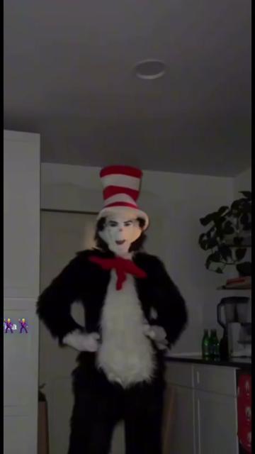 @THE REAL CAT IN THE HAT
