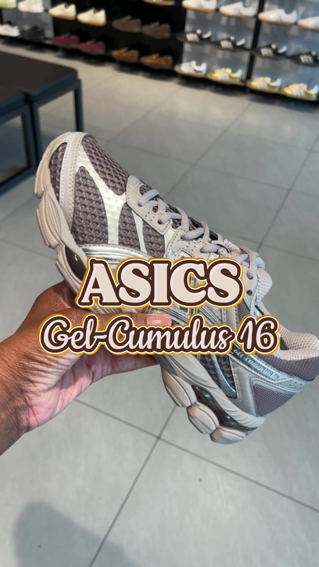 @Kelly | Your Sneaker Bestie
