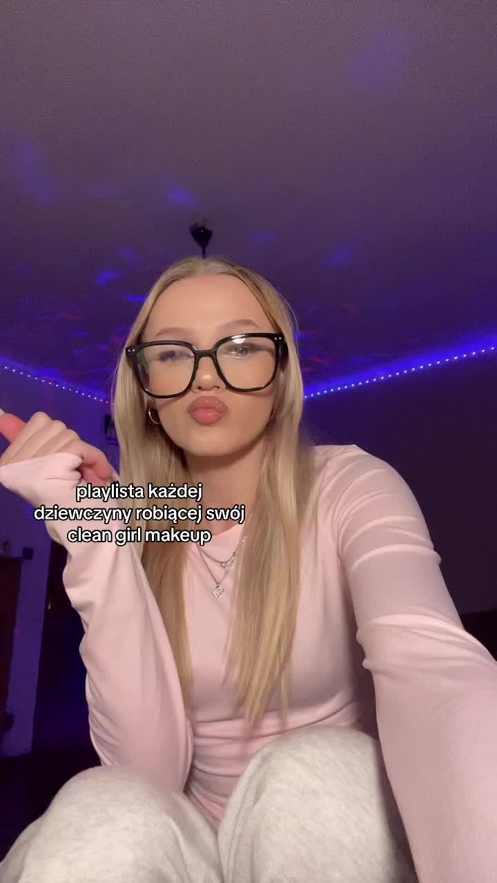 @czikinagets