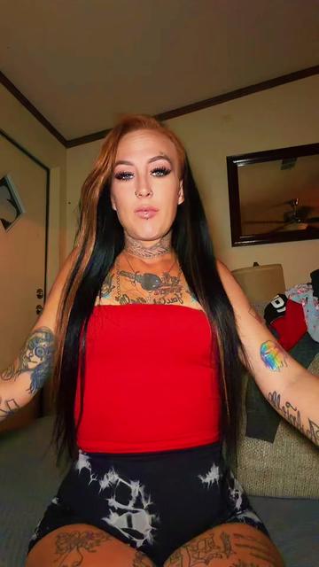 @ғͫʊͦcͭкͪɳͣ Tattedmommy420