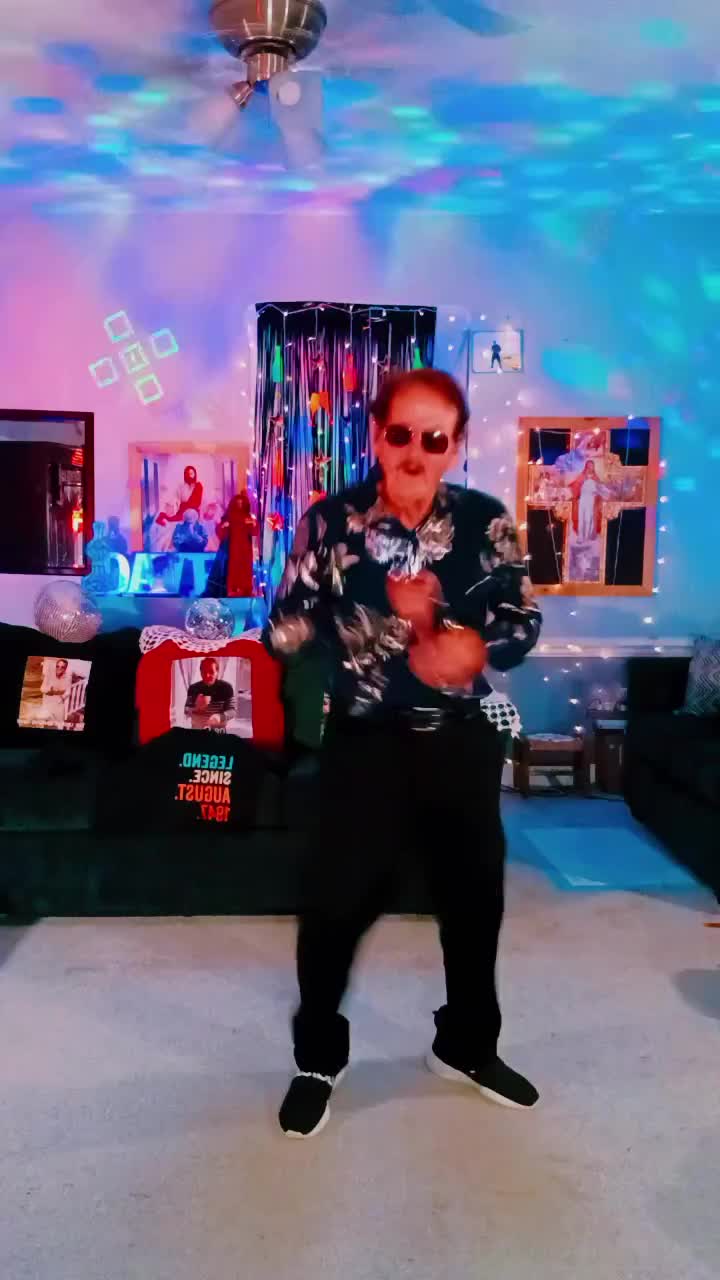 @dancing david
