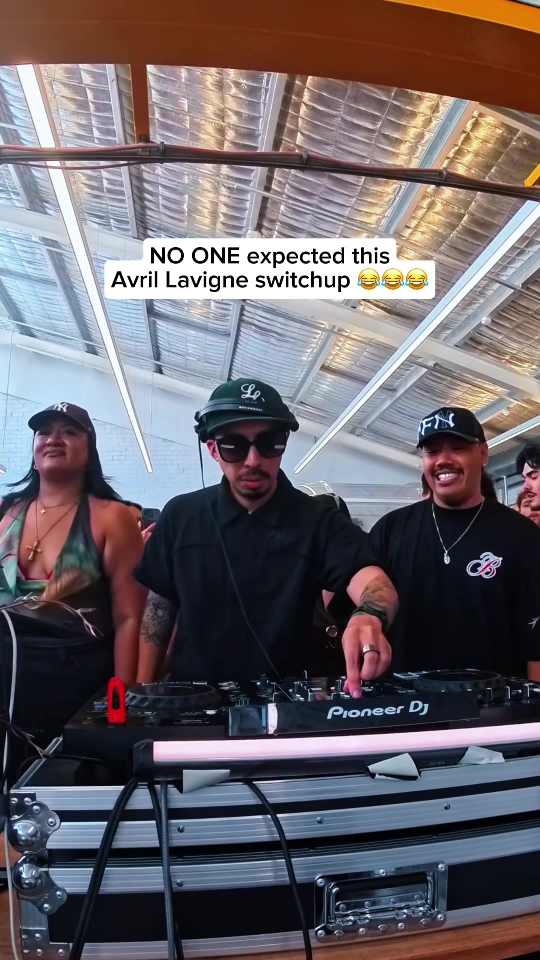 @DJ Playboi Pocky