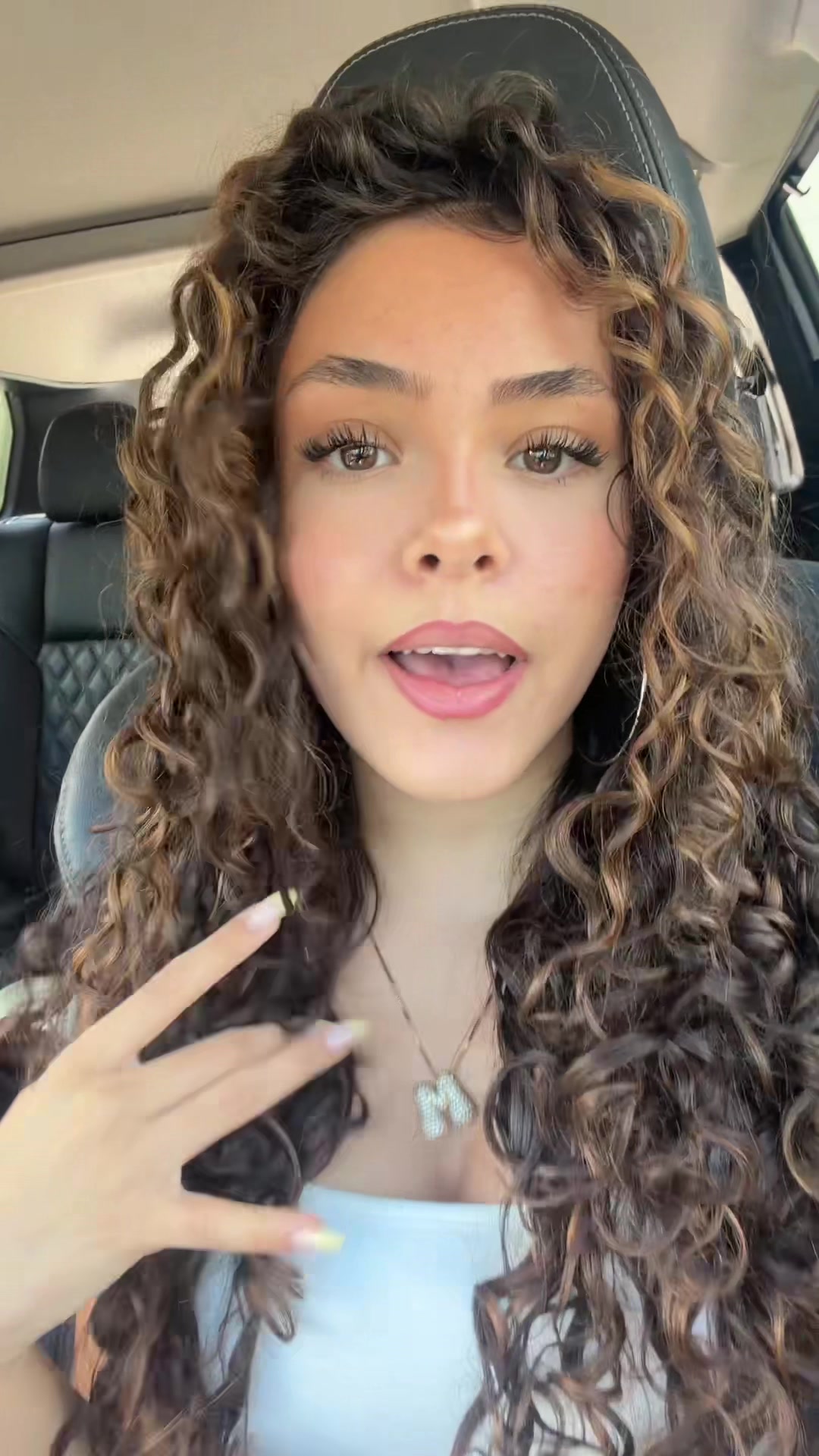@Maya🪽