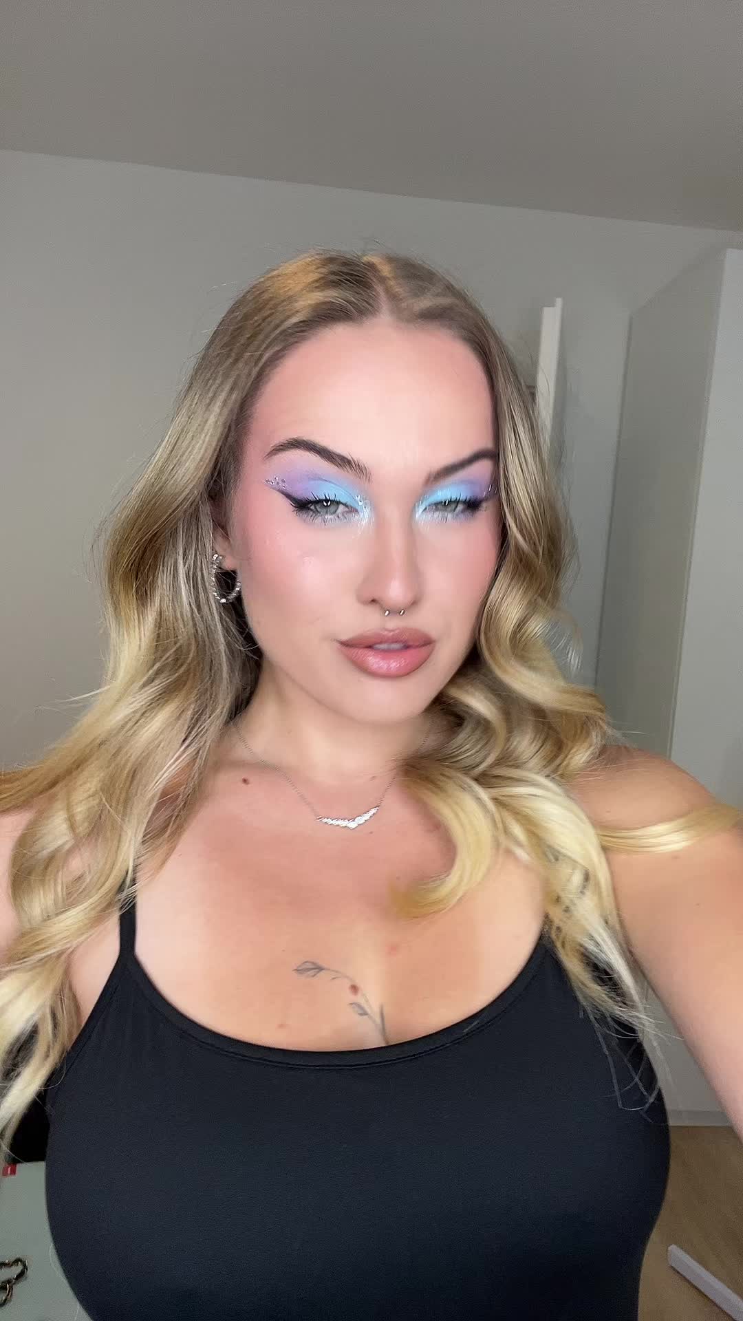 @Viuu