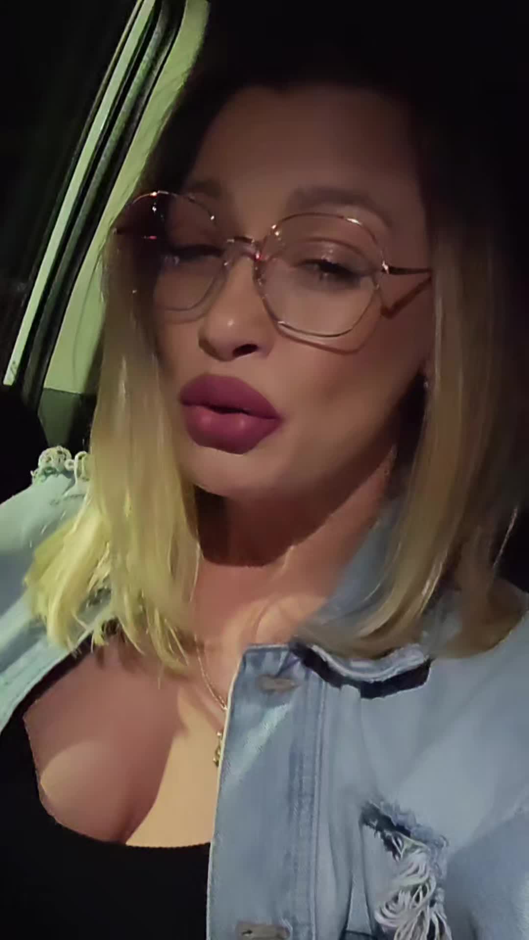 @Cristina Isabela