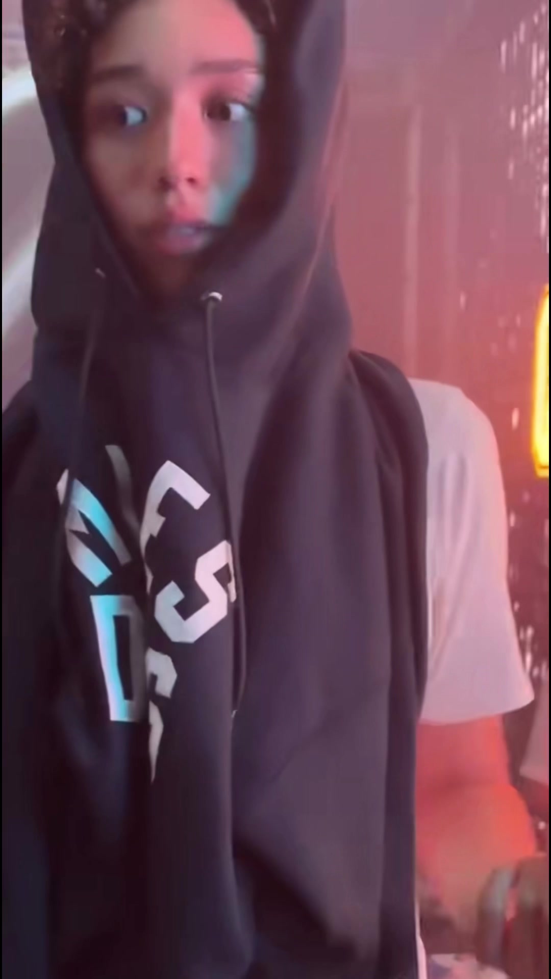 @c4mwrld