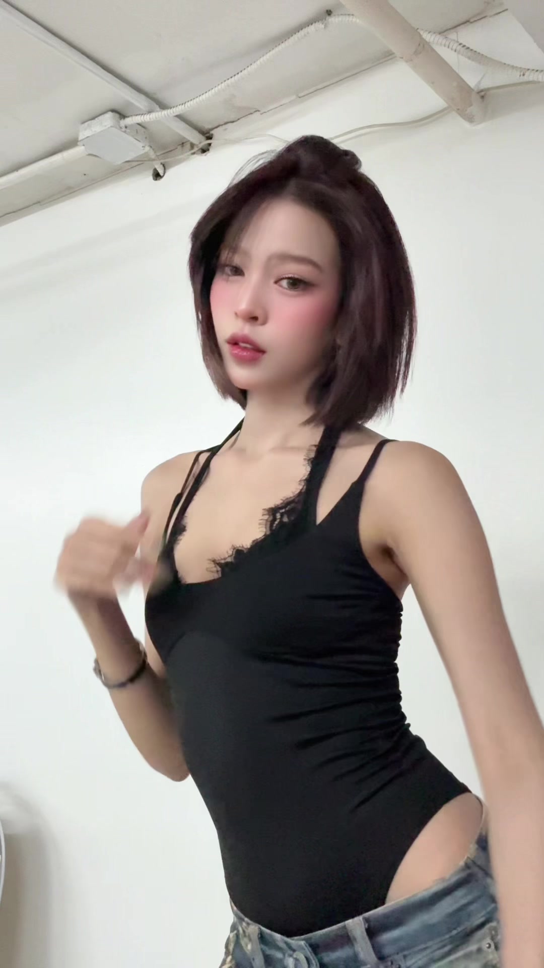 @ButreeKaljaruek(3.4M)