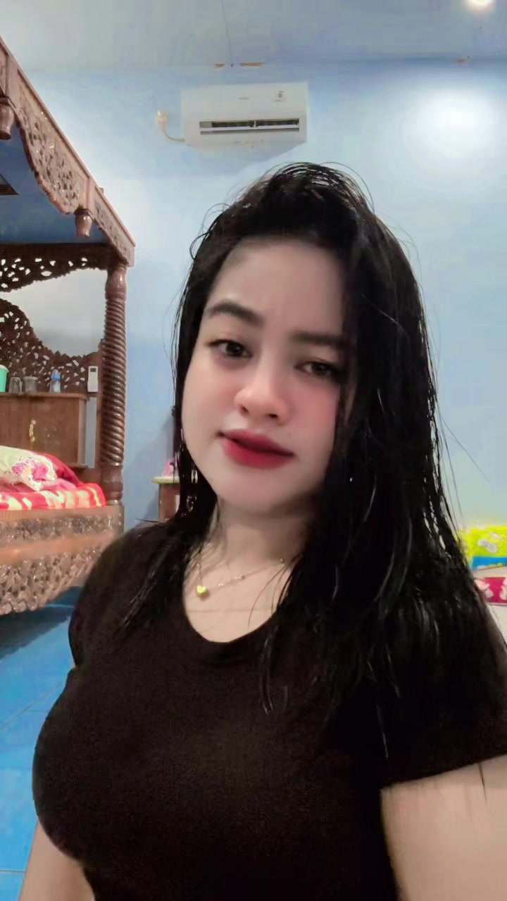@putri bhawell