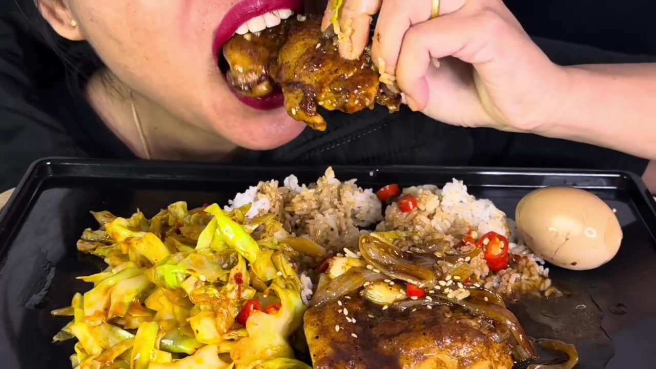 @Thirith eats