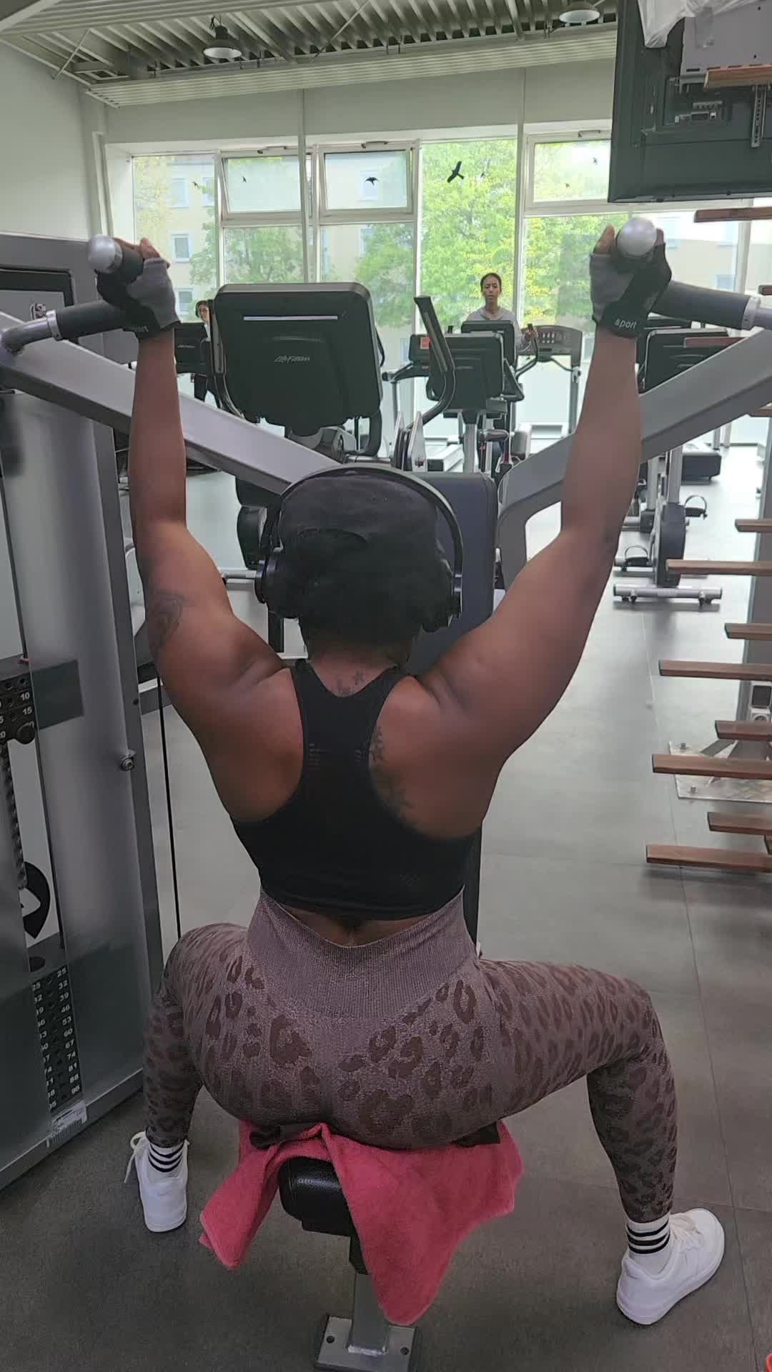 @callmetheboysqueen