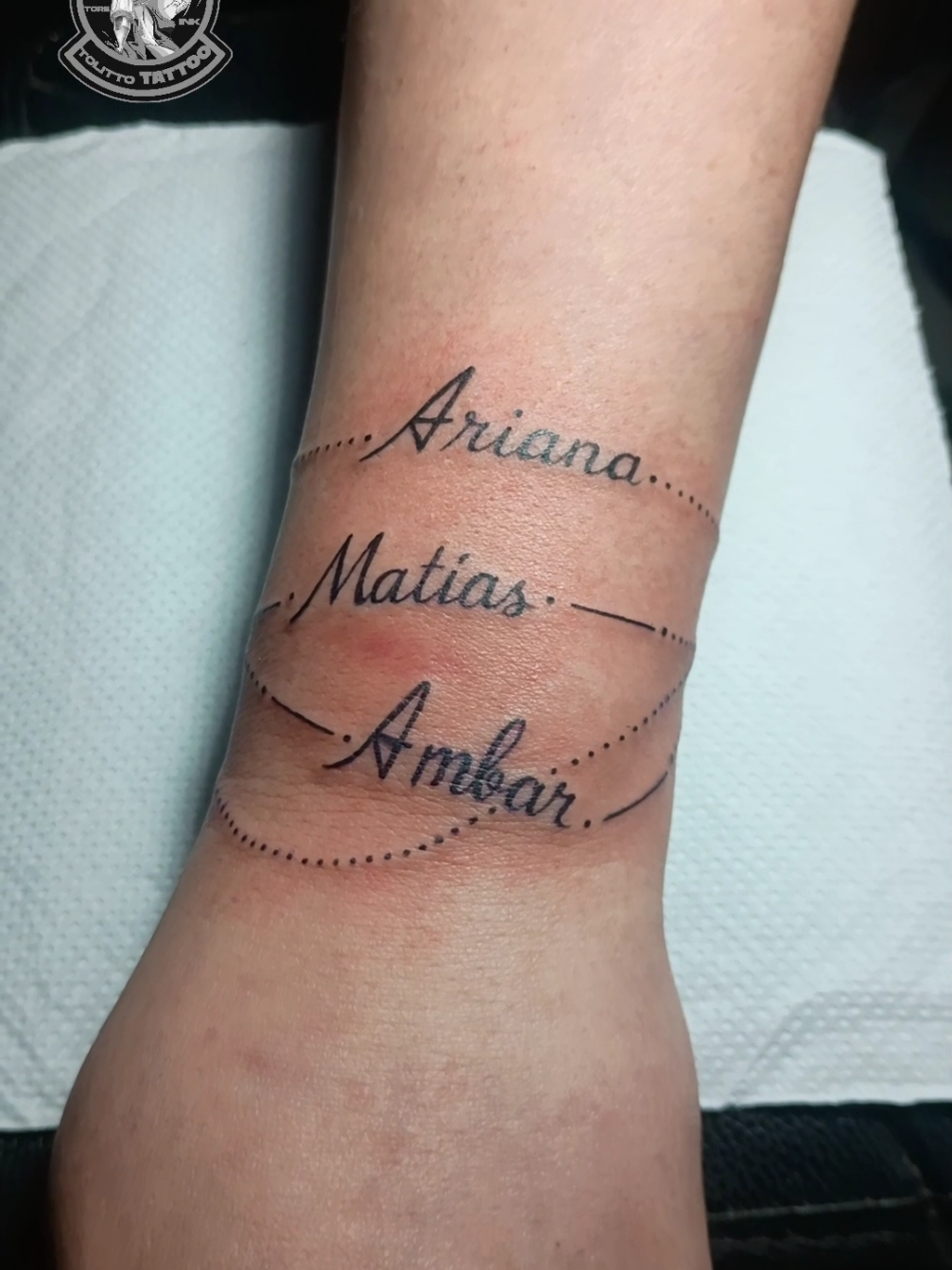 @Tolitto Tattoo 🤍🖤🤟🏼