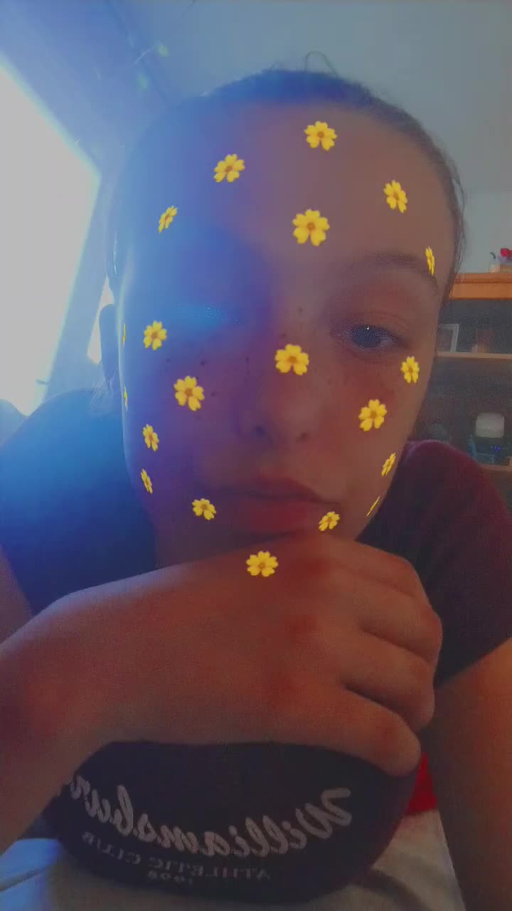 @Bella