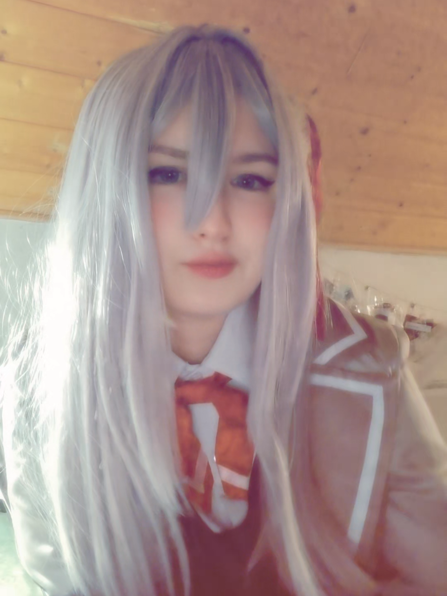 @Yυzυ 𑣲⋆。˚