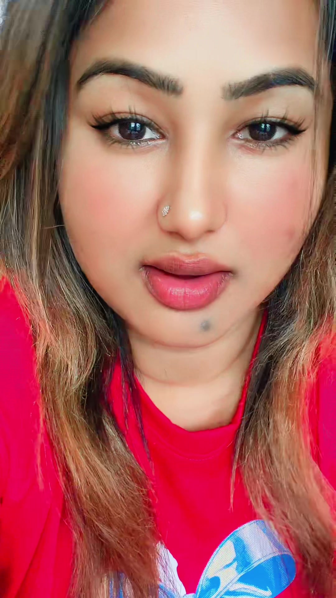 @Riyamoni