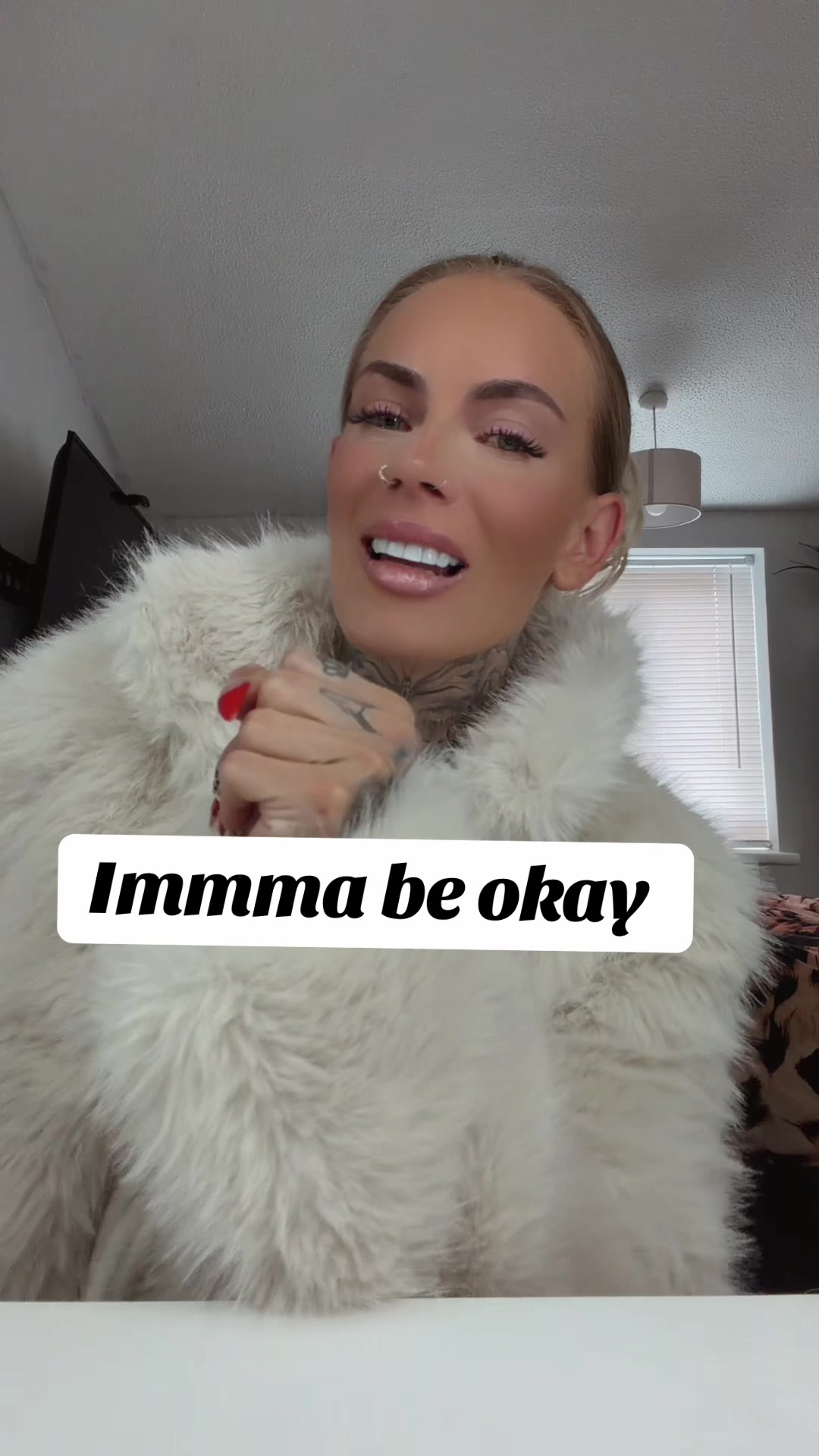 @Officialkelly_blonde