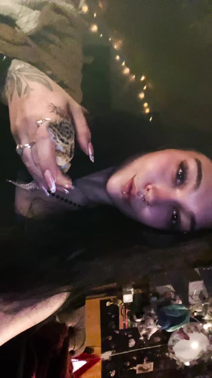 @silence.witch