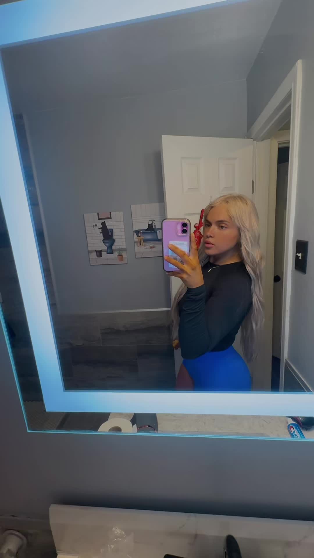 @D&eacute; Bon Ban 🤠🍑