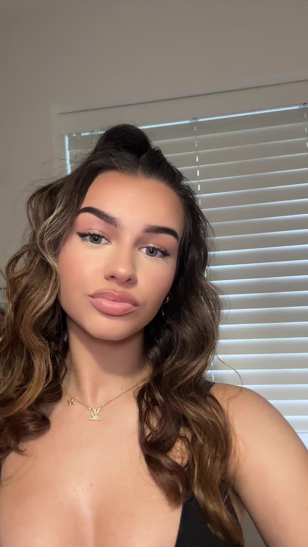 @evie rose