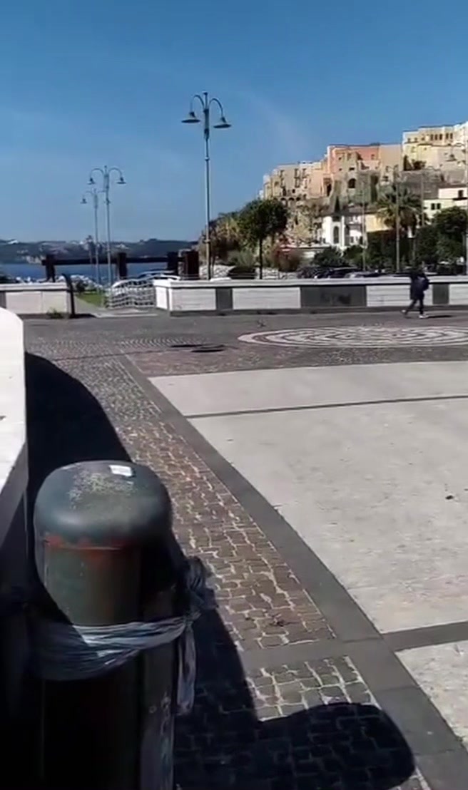 @Titti Zazzaro per Pozzuoli