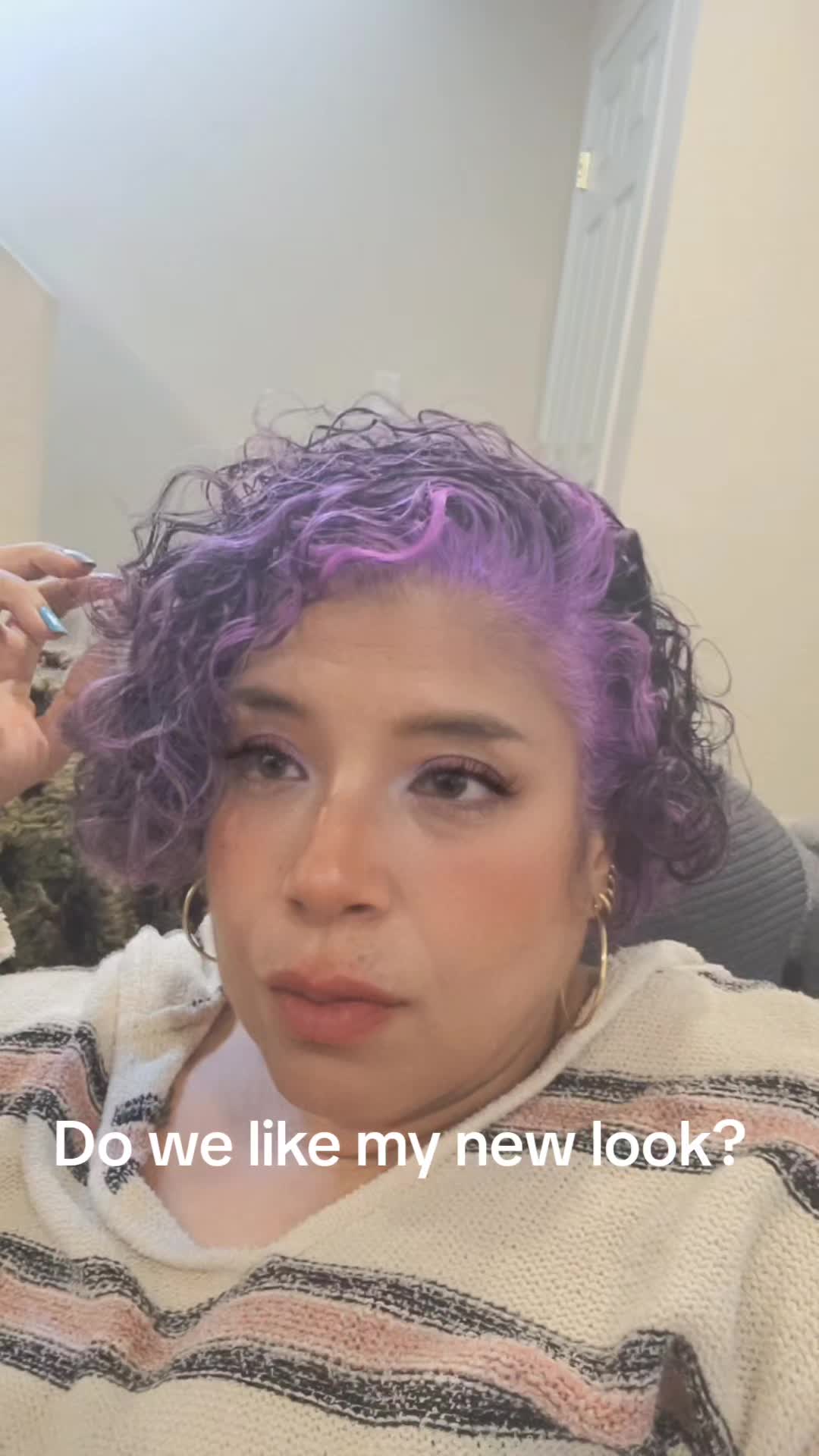 @Elle_HotterMessInc